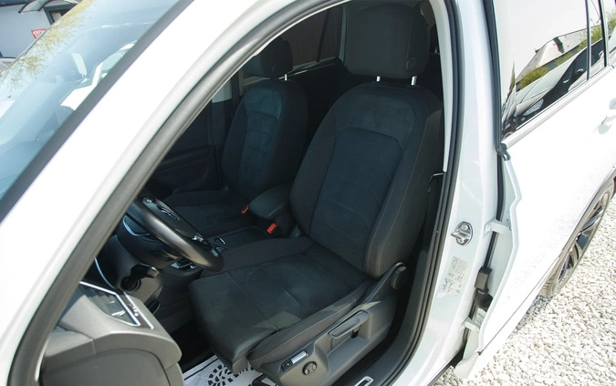 Volkswagen Tiguan cena 124900 przebieg: 200000, rok produkcji 2020 z Gostynin małe 781